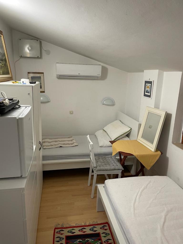 Guest House Accommodation Rupine Premantura Esterno foto
