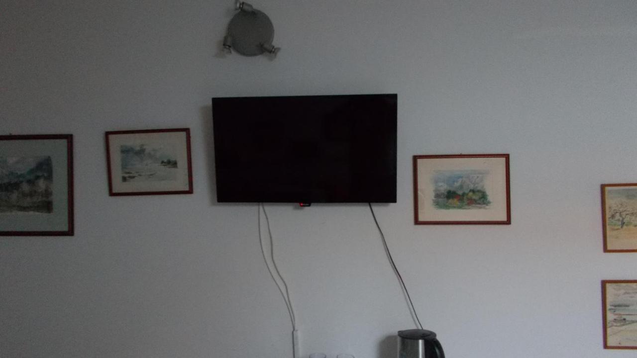 Guest House Accommodation Rupine Premantura Esterno foto
