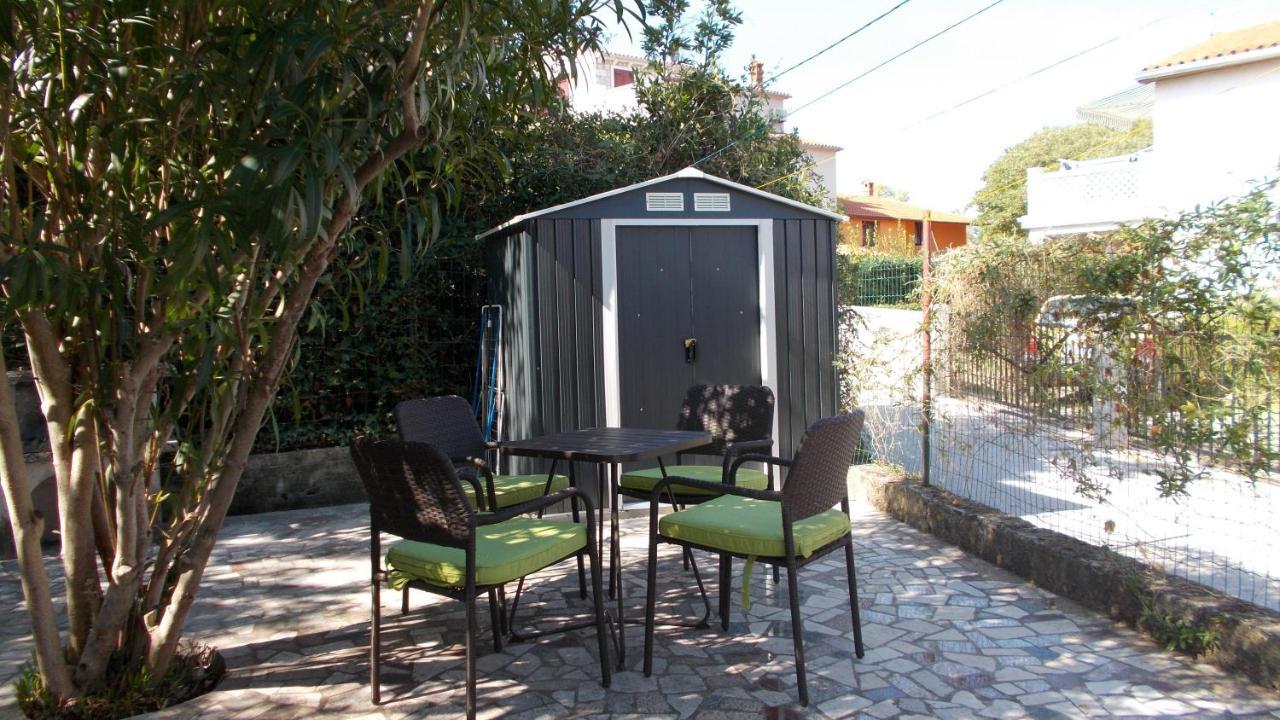 Guest House Accommodation Rupine Premantura Esterno foto